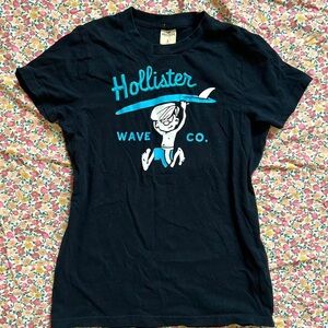 Vintage Hollister Co. black and blue nostalgic Y2K surfer skater tee
